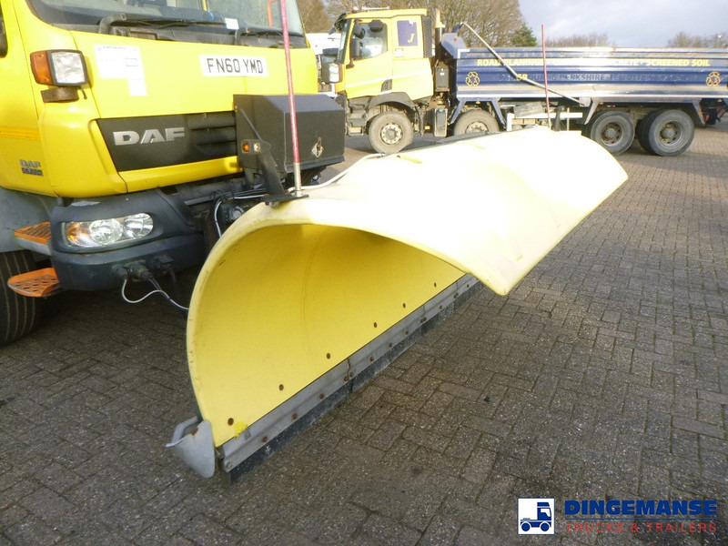 Snow removal vehicle DAF LF 55.220 4x2 RHD gritter / snow plough: picture 7