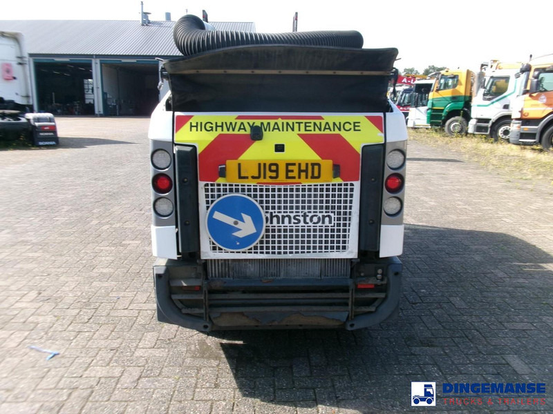 Johnston C202 compact street sweeper - Road sweeper: picture 5 Johnston C202 compact street sweeper - Road sweeper: picture 5