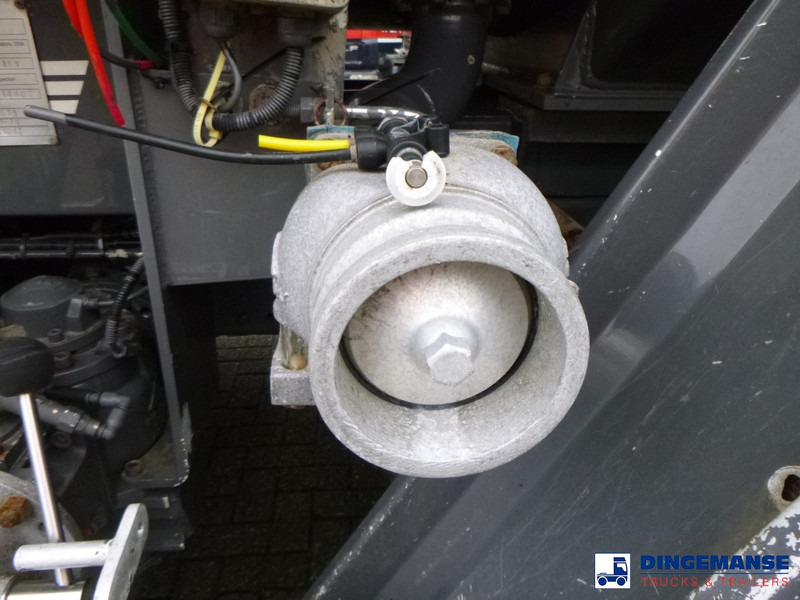Tank truck MAN TGS 26.320 6X2 RHD fuel tank 20 m3 / 4 comp: picture 12