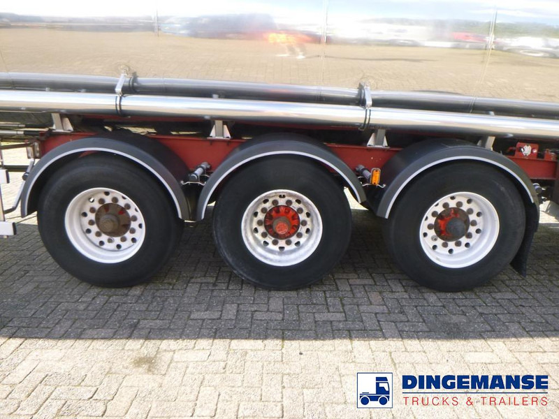 Magyar Food tank inox 25 m3 / 1 comp + pump - Tank semi-trailer: picture 5 Magyar Food tank inox 25 m3 / 1 comp + pump - Tank semi-trailer: picture 5