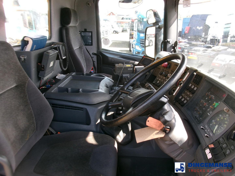 Snow removal vehicle Scania P114-340 CB 6X6 RHD gritter / snow plough: picture 16 Snow removal vehicle Scania P114-340 CB 6X6 RHD gritter / snow plough: picture 16