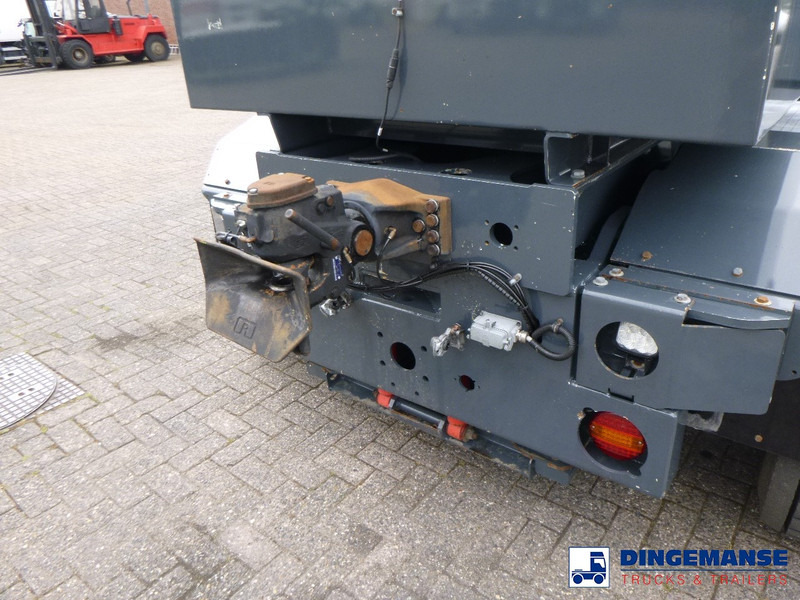 MOL RM 255 4X4 terminal drawbar tractor 150 ton - Tractor unit: picture 5 MOL RM 255 4X4 terminal drawbar tractor 150 ton - Tractor unit: picture 5