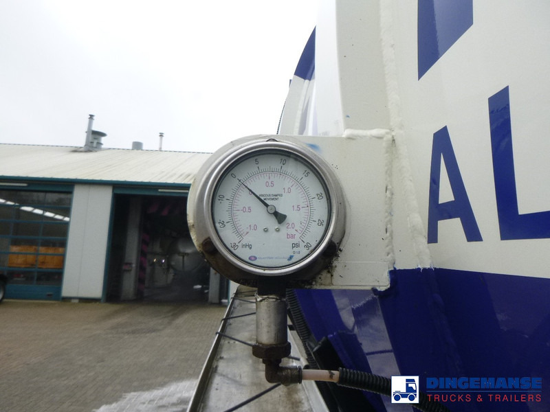 Vacuum truck VALLELY Vacuum tank alu 30 m3 / 1 comp + Engine: picture 8