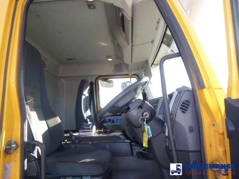 Snow removal vehicle Volvo FE 340 6x4 RHD salt spreader / gritter: picture 17