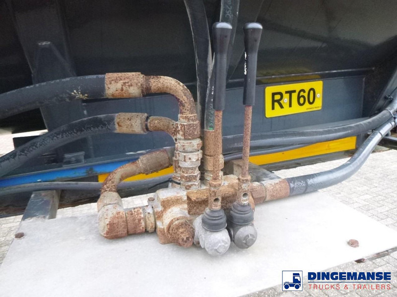 Tank semi-trailer WHALE Vacuum tank inox 30 m3 / 1 comp + pump: picture 9