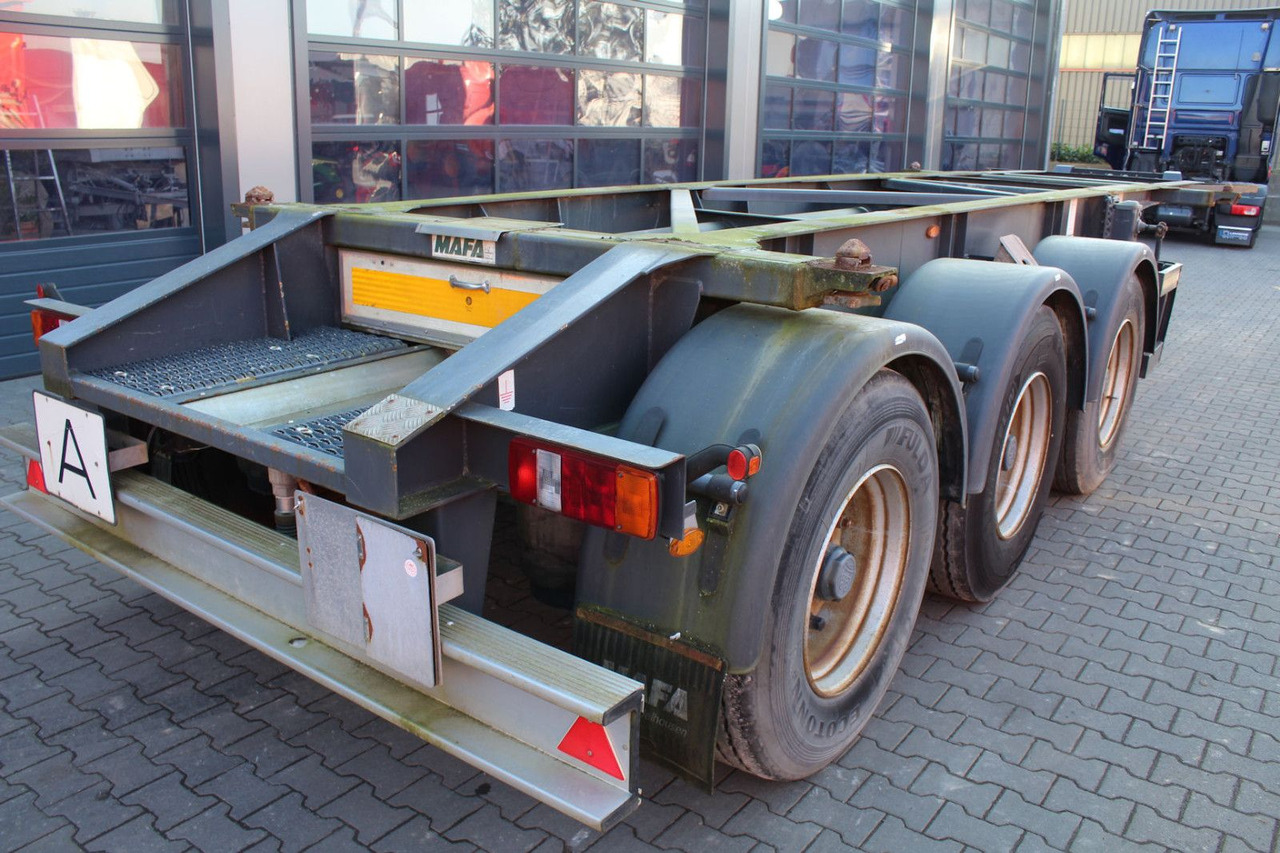 3-Achs MAFA BDF Wechsel Container ADR/GGVS - Container transporter/ Swap body semi-trailer: picture 5 3-Achs MAFA BDF Wechsel Container ADR/GGVS - Container transporter/ Swap body semi-trailer: picture 5
