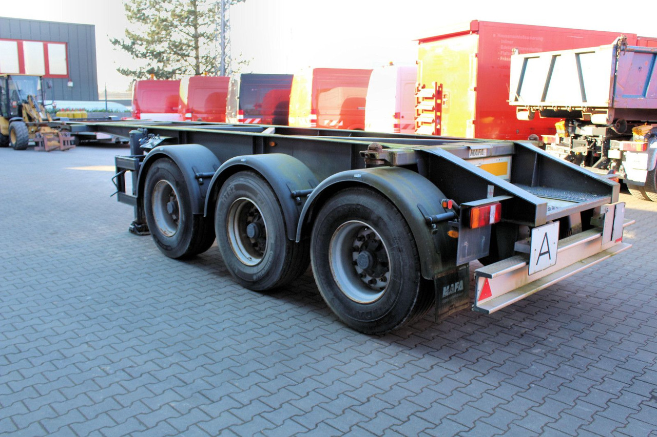 3-Achs MAFA BDF Wechsel Container ADR/GGVS - Container transporter/ Swap body semi-trailer: picture 3 3-Achs MAFA BDF Wechsel Container ADR/GGVS - Container transporter/ Swap body semi-trailer: picture 3