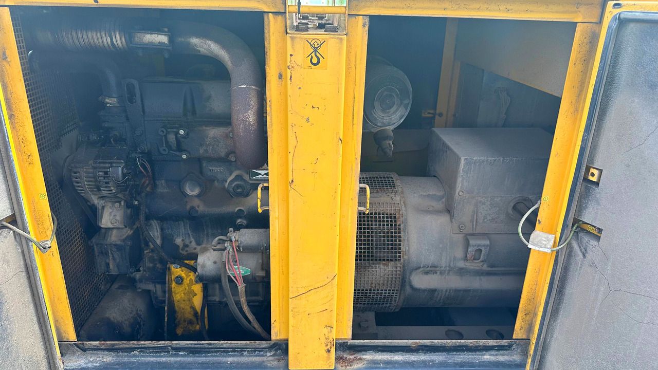 - Generator set: picture 5 - Generator set: picture 5
