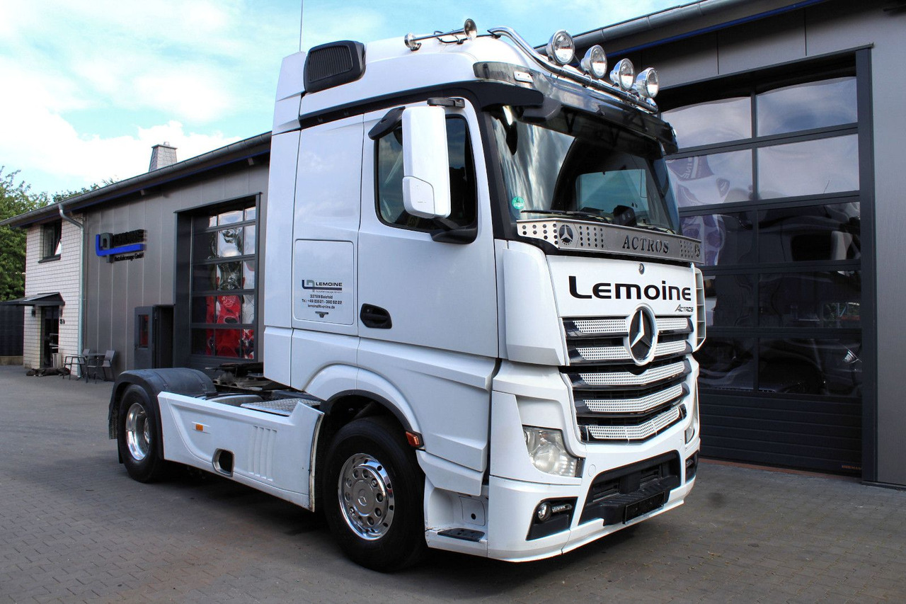 Mercedes-Benz Actros 1853 4x2 LS +Hydraulik + neuer AT-Motor - Tractor unit: picture 2 Mercedes-Benz Actros 1853 4x2 LS +Hydraulik + neuer AT-Motor - Tractor unit: picture 2