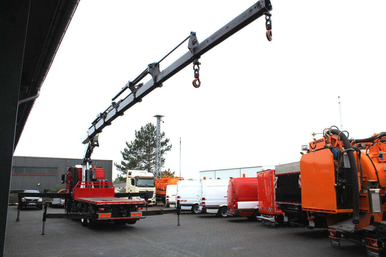 Volvo 480 8x2 Pritsche + FASSI F800XP Kran 6x - Dropside/ Flatbed truck, Crane truck: picture 4 Volvo 480 8x2 Pritsche + FASSI F800XP Kran 6x - Dropside/ Flatbed truck, Crane truck: picture 4