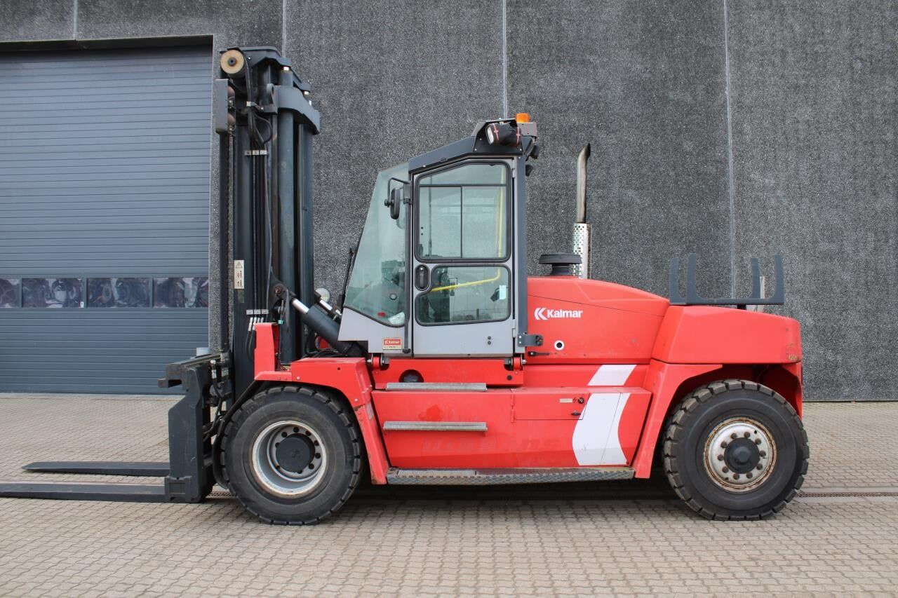 Kalmar DCE150-12 - Diesel forklift: picture 1 Kalmar DCE150-12 - Diesel forklift: picture 1