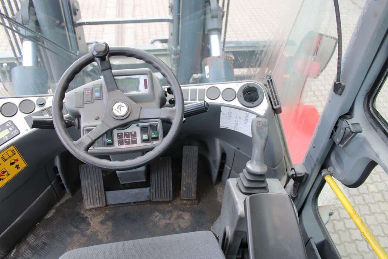 Kalmar DCE150-12 - Diesel forklift: picture 4 Kalmar DCE150-12 - Diesel forklift: picture 4