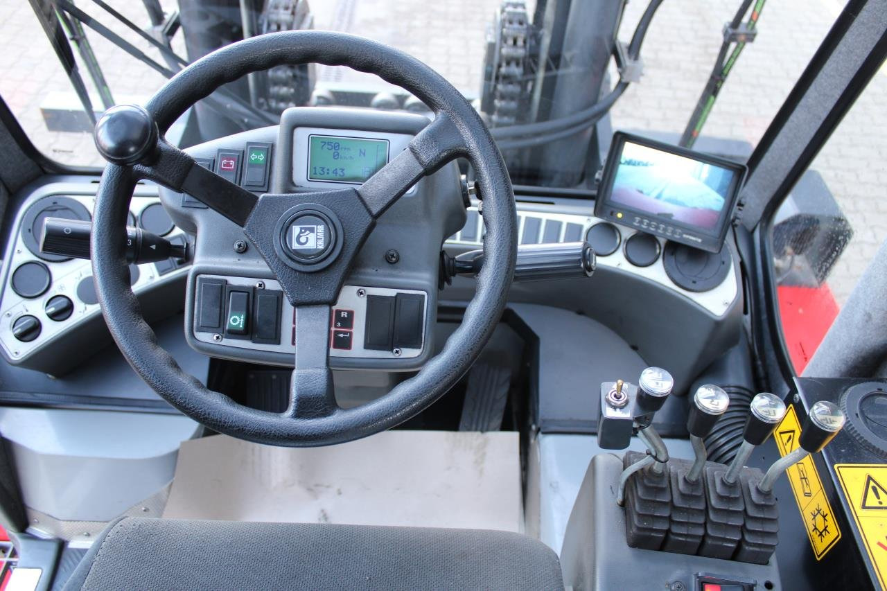 Kalmar DCE80-6LB - Diesel forklift: picture 4 Kalmar DCE80-6LB - Diesel forklift: picture 4