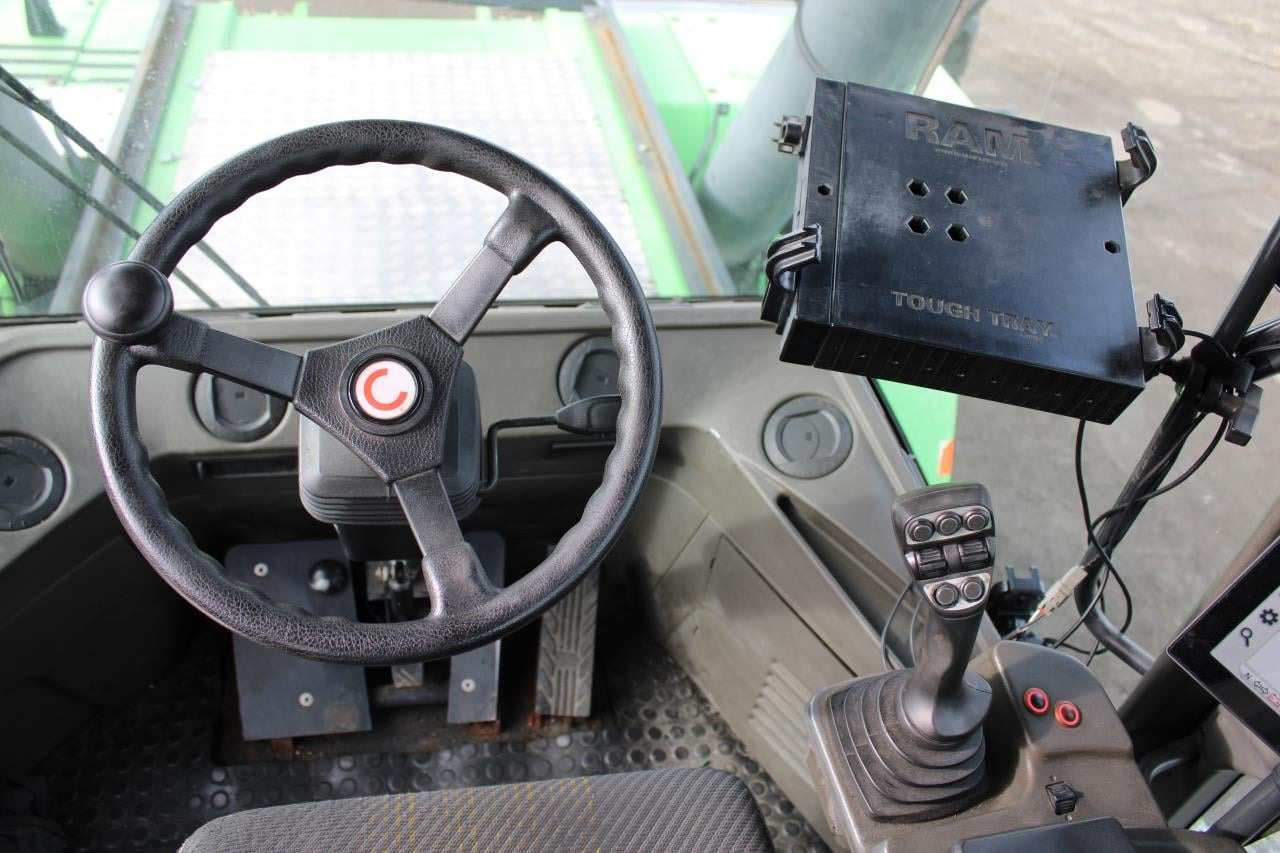 SMV CC4537 CCX4 - Reach stacker: picture 4 SMV CC4537 CCX4 - Reach stacker: picture 4