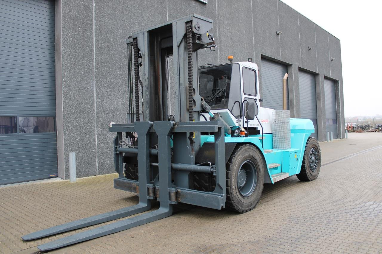 SMV SL25-1200B - Diesel forklift: picture 2 SMV SL25-1200B - Diesel forklift: picture 2