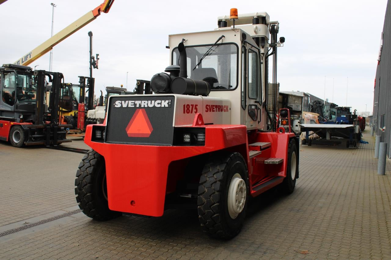 SveTruck 1875-33 - Diesel forklift: picture 3 SveTruck 1875-33 - Diesel forklift: picture 3