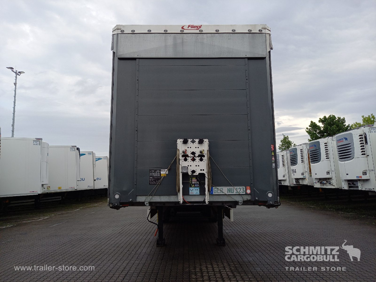 FLIEGL Auflieger Curtainsider Coil - Curtainsider semi-trailer: picture 3 FLIEGL Auflieger Curtainsider Coil - Curtainsider semi-trailer: picture 3
