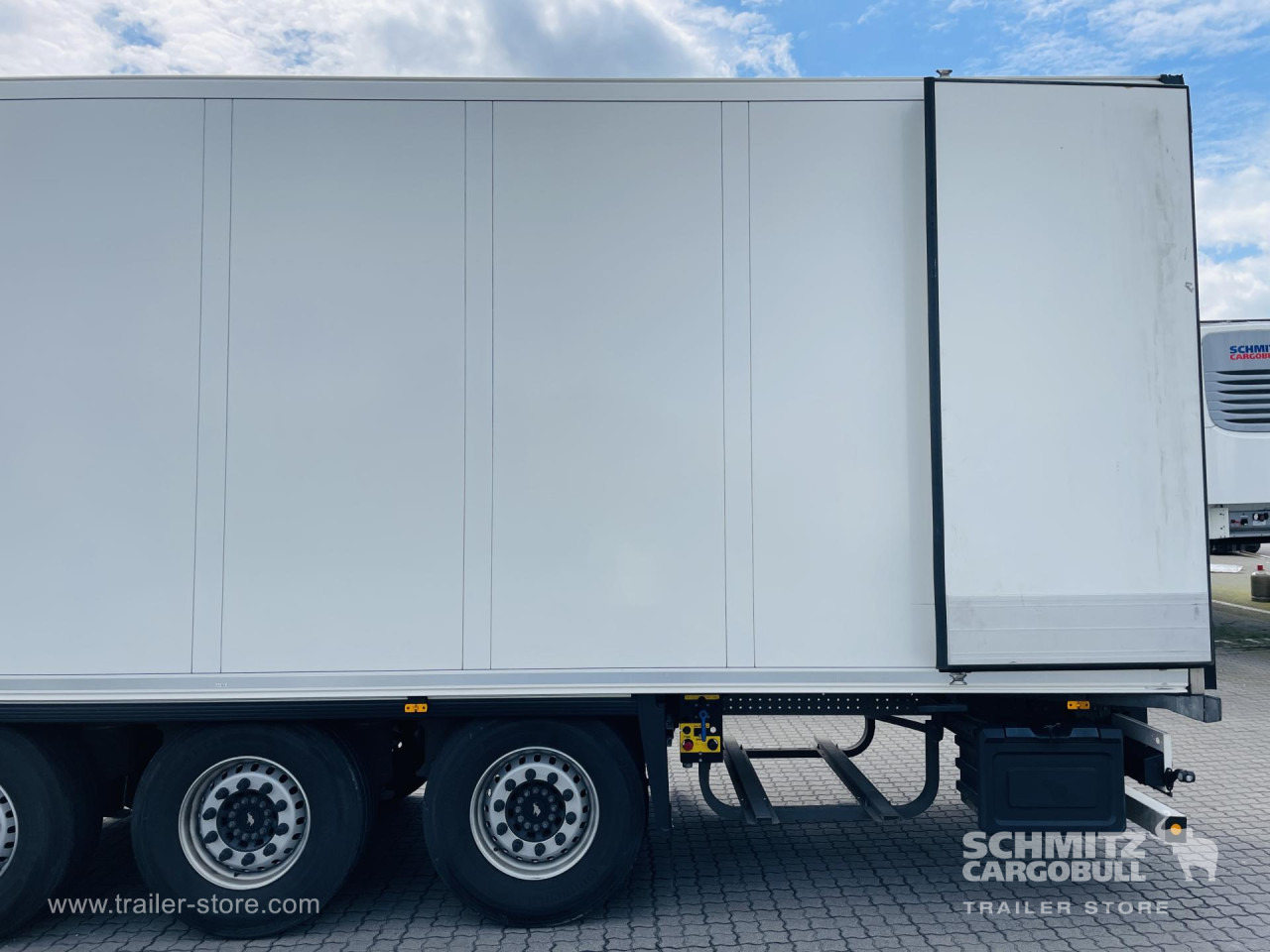 SCHMITZ Auflieger Tiefkühler Standard Double deck - Isothermal semi-trailer: picture 2 SCHMITZ Auflieger Tiefkühler Standard Double deck - Isothermal semi-trailer: picture 2