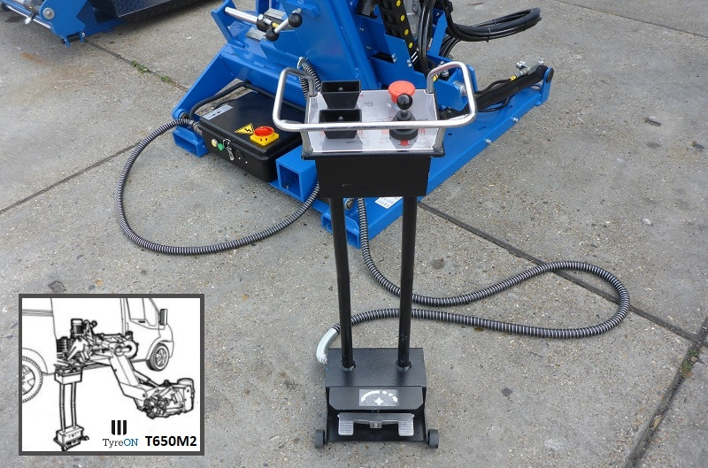 T650M2 13-26 Inch mobile truck tyre changer for use on the side or rear of a vehicle - Workshop equipment: picture 3 T650M2 13-26 Inch mobile truck tyre changer for use on the side or rear of a vehicle - Workshop equipment: picture 3