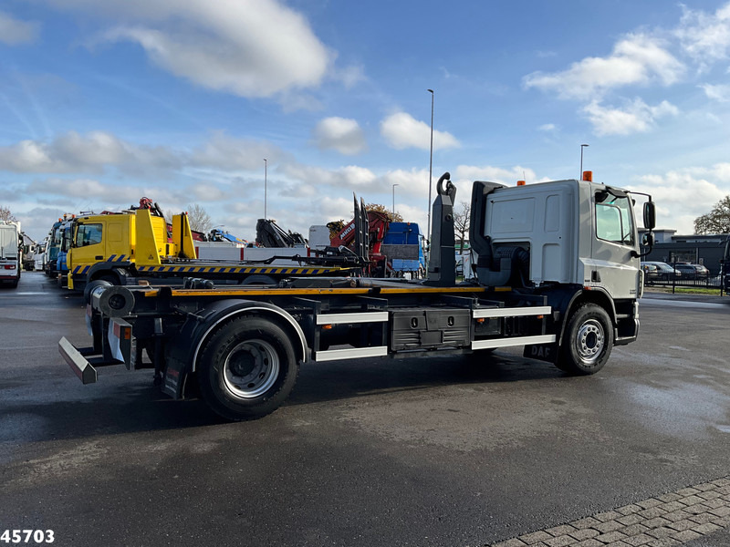 DAF FA 65 CF 250 Manual 20 Ton haakarmsysteem - Hook lift truck: picture 5 DAF FA 65 CF 250 Manual 20 Ton haakarmsysteem - Hook lift truck: picture 5