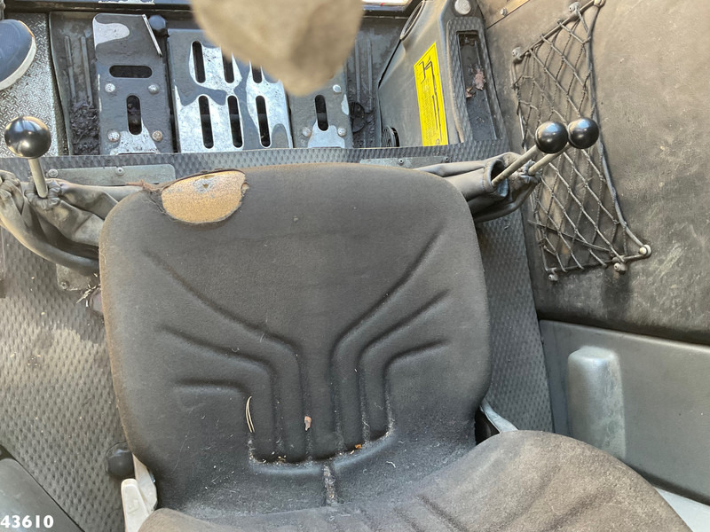 Leasing of DAF FAD XF 530 8x4 Holzkran DAF FAD XF 530 8x4 Holzkran: picture 14 Leasing of DAF FAD XF 530 8x4 Holzkran DAF FAD XF 530 8x4 Holzkran: picture 14