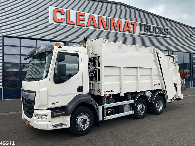 DAF FAG LF 220 Euro 6 Zoeller 14m³ Just 121.722 km! - Garbage truck: picture 2 DAF FAG LF 220 Euro 6 Zoeller 14m³ Just 121.722 km! - Garbage truck: picture 2