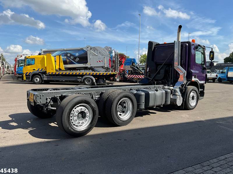 DAF FAN 75 CF 250 Chassis cabine with PTO Just 143.864 km! - Cab chassis truck: picture 4 DAF FAN 75 CF 250 Chassis cabine with PTO Just 143.864 km! - Cab chassis truck: picture 4