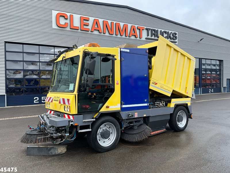 Dulevo 5020 S with 3-rd brush - Road sweeper: picture 3 Dulevo 5020 S with 3-rd brush - Road sweeper: picture 3