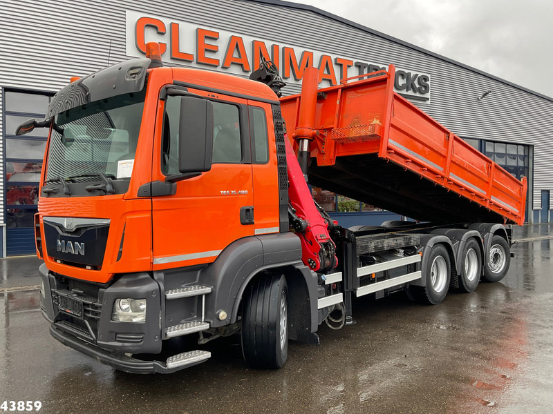 MAN TGS 35.400 8x4 Euro 6 Palfinger 17 Tonmeter Z-kraan - Tipper: picture 3 MAN TGS 35.400 8x4 Euro 6 Palfinger 17 Tonmeter Z-kraan - Tipper: picture 3