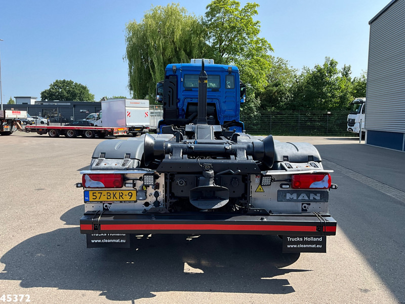 Hook lift truck MAN TGS 36.460 8x4 Euro 6 Hiab 30 Ton haakarmsysteem: picture 6