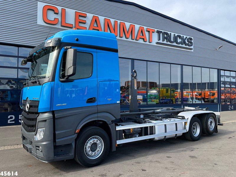 Mercedes-Benz Actros 2545 Euro 6 AJK 25 Tonmeter haakarmsysteem - Hook lift truck: picture 5 Mercedes-Benz Actros 2545 Euro 6 AJK 25 Tonmeter haakarmsysteem - Hook lift truck: picture 5