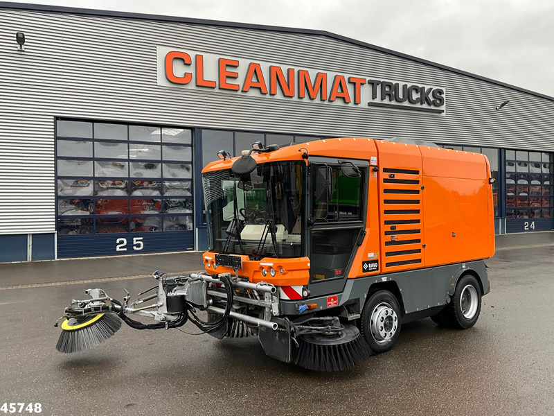 Ravo 580 with 3-rd brush - Road sweeper: picture 2 Ravo 580 with 3-rd brush - Road sweeper: picture 2
