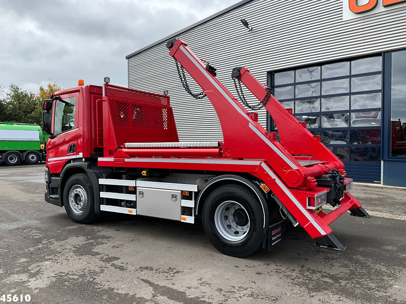 Scania P 250 Euro 6 Hyvalift 14 Ton portaalarmsysteem Just 106.234 Km! - Skip loader truck: picture 3 Scania P 250 Euro 6 Hyvalift 14 Ton portaalarmsysteem Just 106.234 Km! - Skip loader truck: picture 3