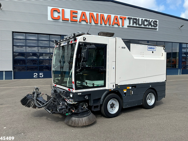 Schmidt Cleango 500 Compact Euro 6 with 3-rd brush - Road sweeper: picture 2 Schmidt Cleango 500 Compact Euro 6 with 3-rd brush - Road sweeper: picture 2