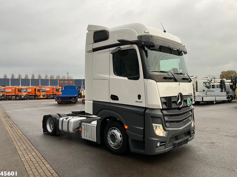 Mercedes-Benz Actros 1842 Mega GigaSpace MirrorCam - Tractor unit: picture 2 Mercedes-Benz Actros 1842 Mega GigaSpace MirrorCam - Tractor unit: picture 2