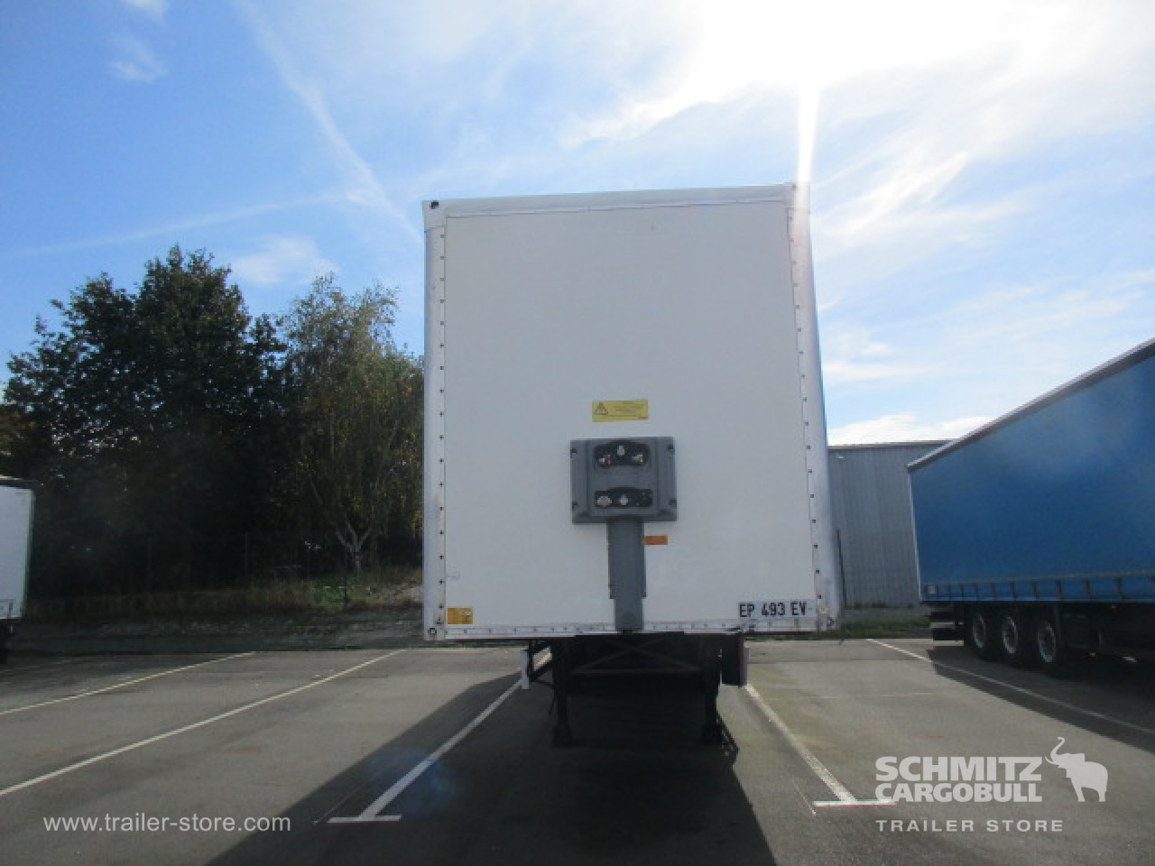 Closed box semi-trailer FRUEHAUF Dryfreight Standard Roller shutter door: picture 8