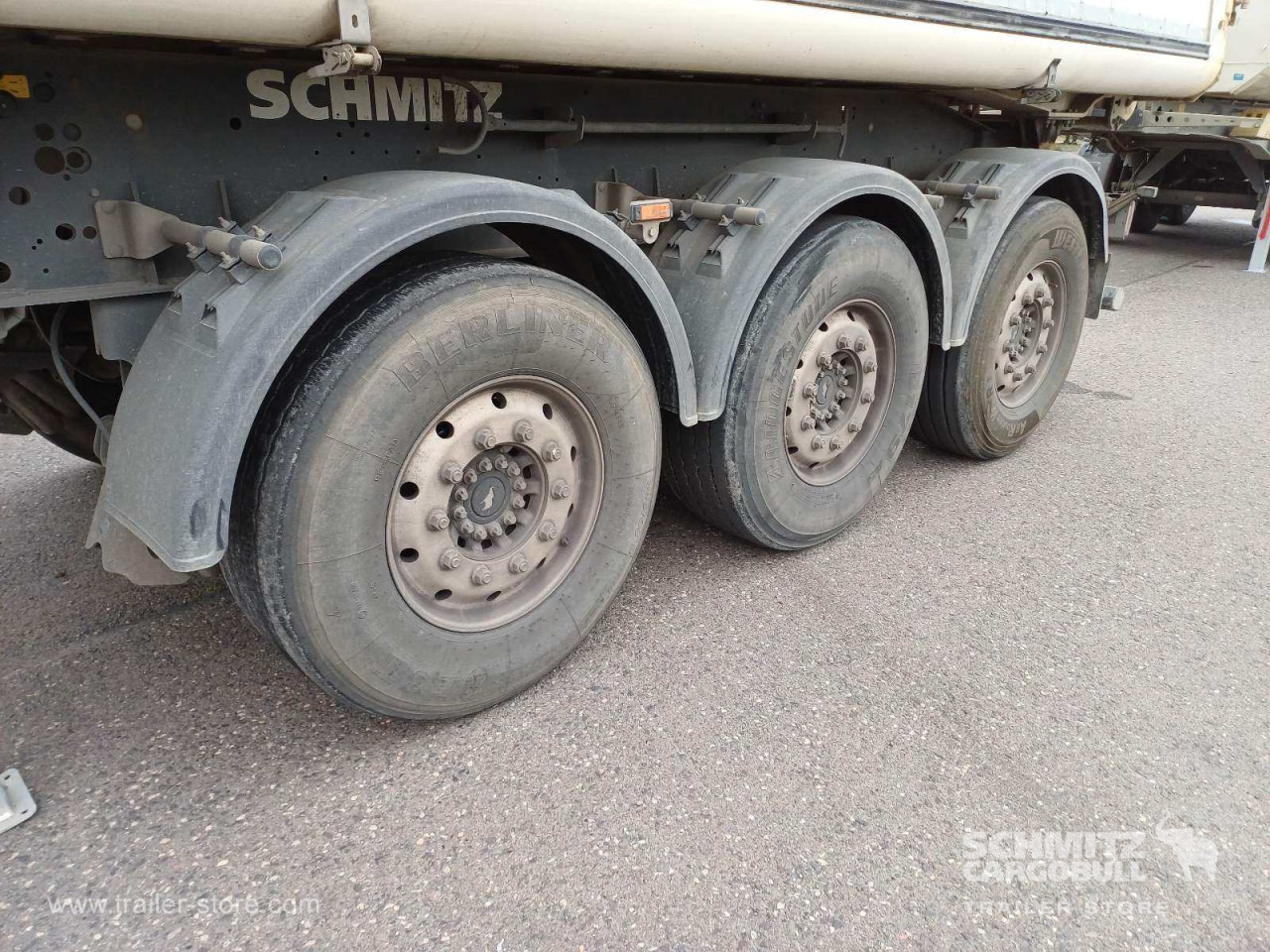 SCHMITZ Auflieger Kipper Alukastenmulde 24m³ - Tipper semi-trailer: picture 2 SCHMITZ Auflieger Kipper Alukastenmulde 24m³ - Tipper semi-trailer: picture 2