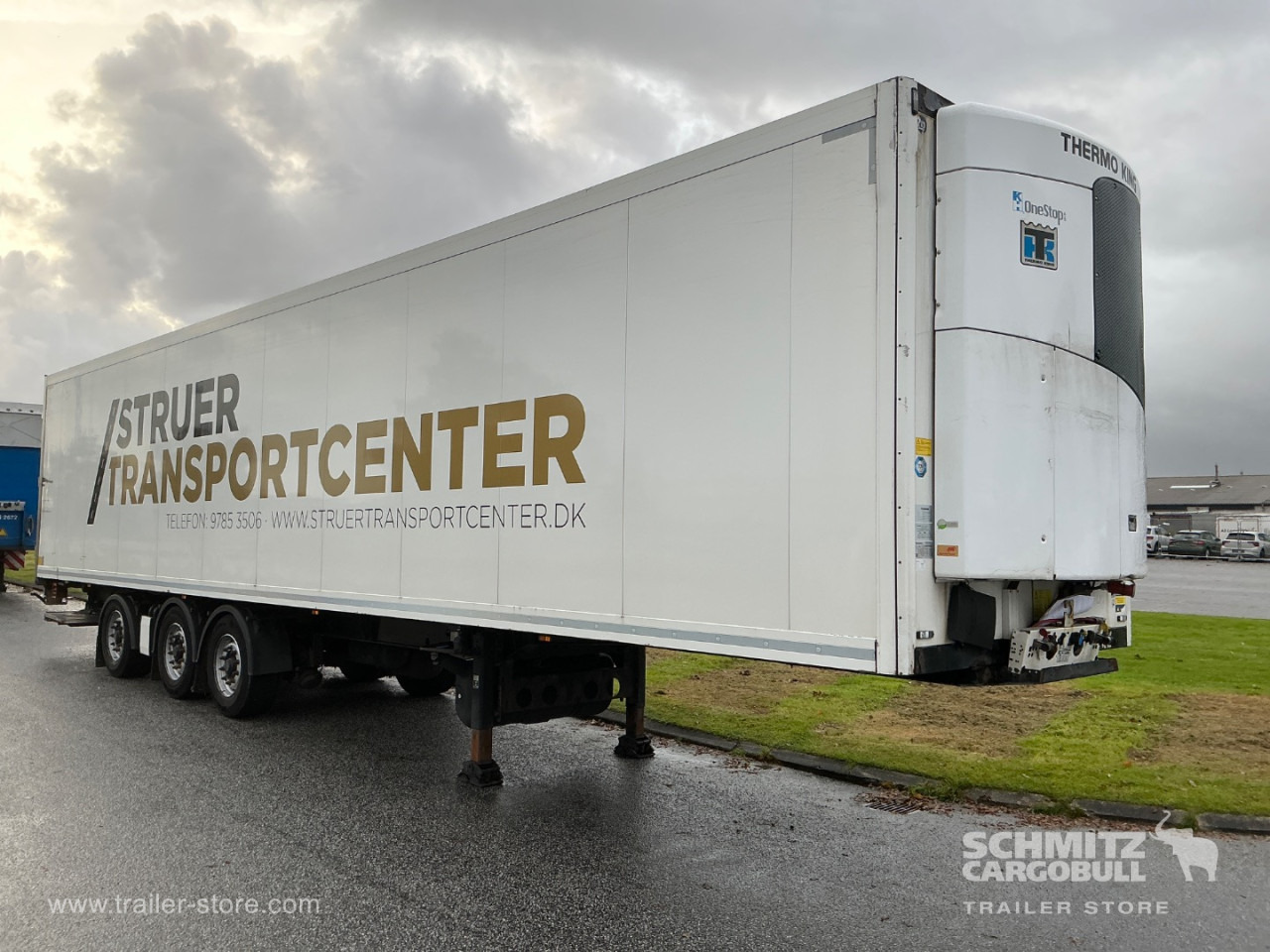 KRONE Reefer Standard Taillift - Isothermal semi-trailer: picture 1 KRONE Reefer Standard Taillift - Isothermal semi-trailer: picture 1