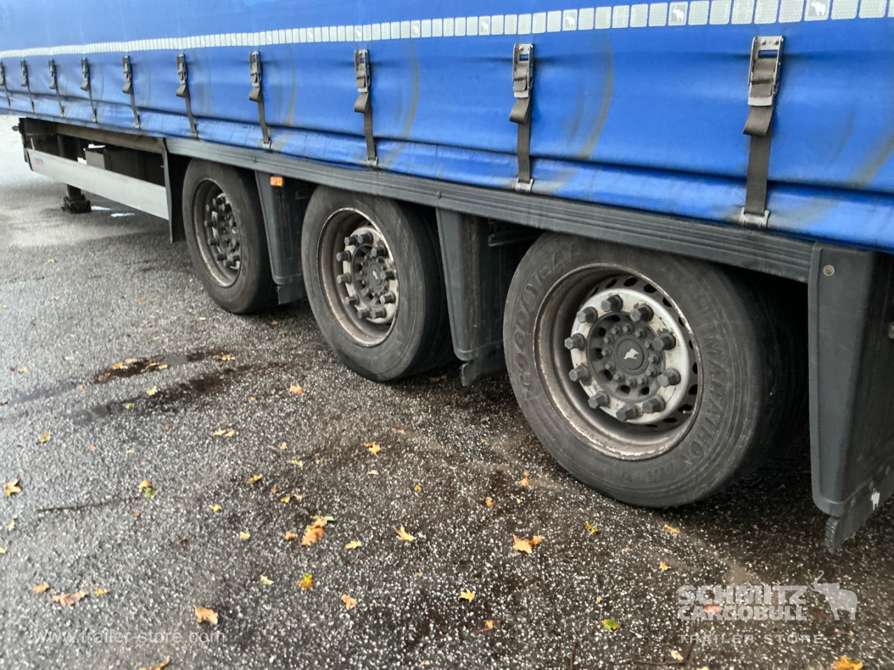 SCHMITZ Curtainsider Mega - Curtainsider semi-trailer: picture 3 SCHMITZ Curtainsider Mega - Curtainsider semi-trailer: picture 3