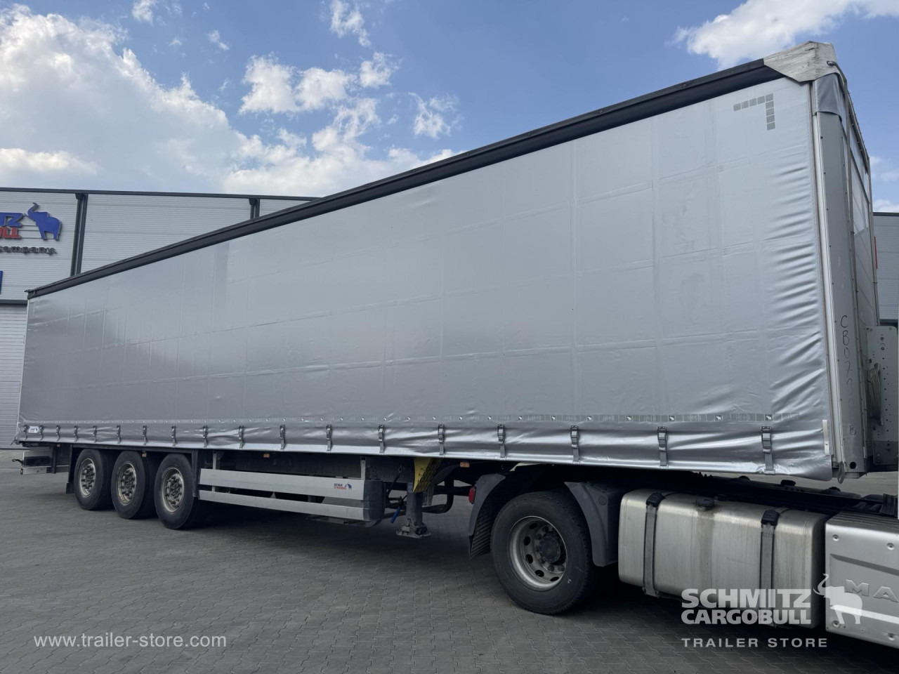 SCHMITZ Curtainsider Standard - Curtainsider semi-trailer: picture 1 SCHMITZ Curtainsider Standard - Curtainsider semi-trailer: picture 1