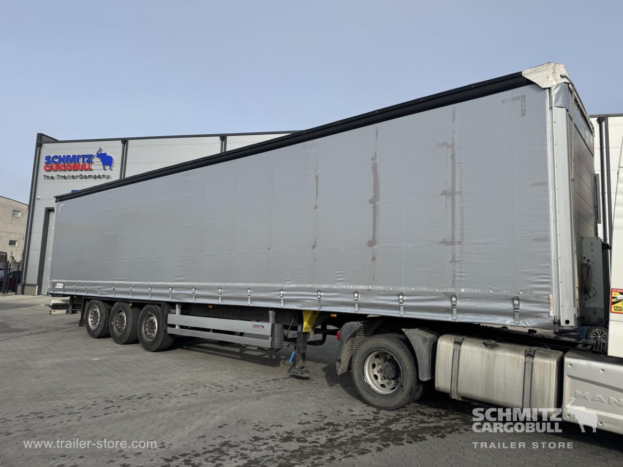 SCHMITZ Curtainsider Standard - Curtainsider semi-trailer: picture 1 SCHMITZ Curtainsider Standard - Curtainsider semi-trailer: picture 1
