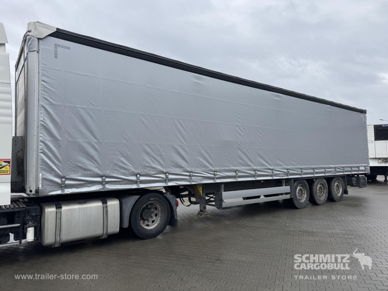 SCHMITZ Curtainsider Standard - Curtainsider semi-trailer: picture 5 SCHMITZ Curtainsider Standard - Curtainsider semi-trailer: picture 5