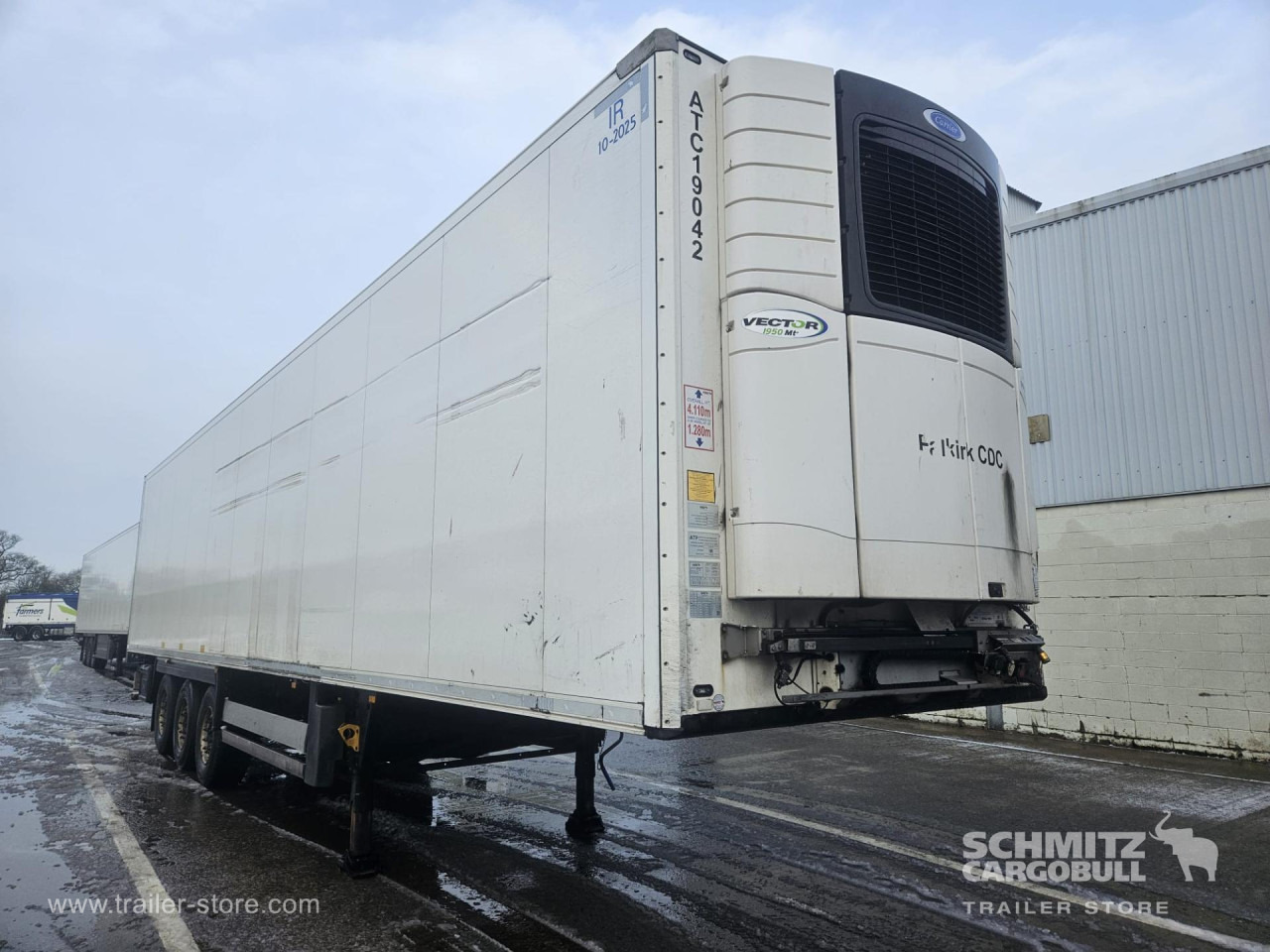 SCHMITZ Reefer Multitemp - Isothermal semi-trailer: picture 1 SCHMITZ Reefer Multitemp - Isothermal semi-trailer: picture 1