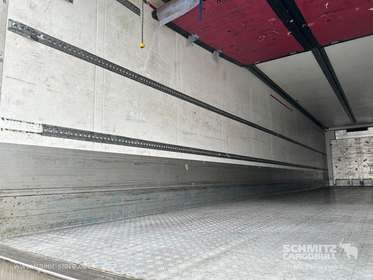 SCHMITZ Reefer Multitemp - Isothermal semi-trailer: picture 3 SCHMITZ Reefer Multitemp - Isothermal semi-trailer: picture 3