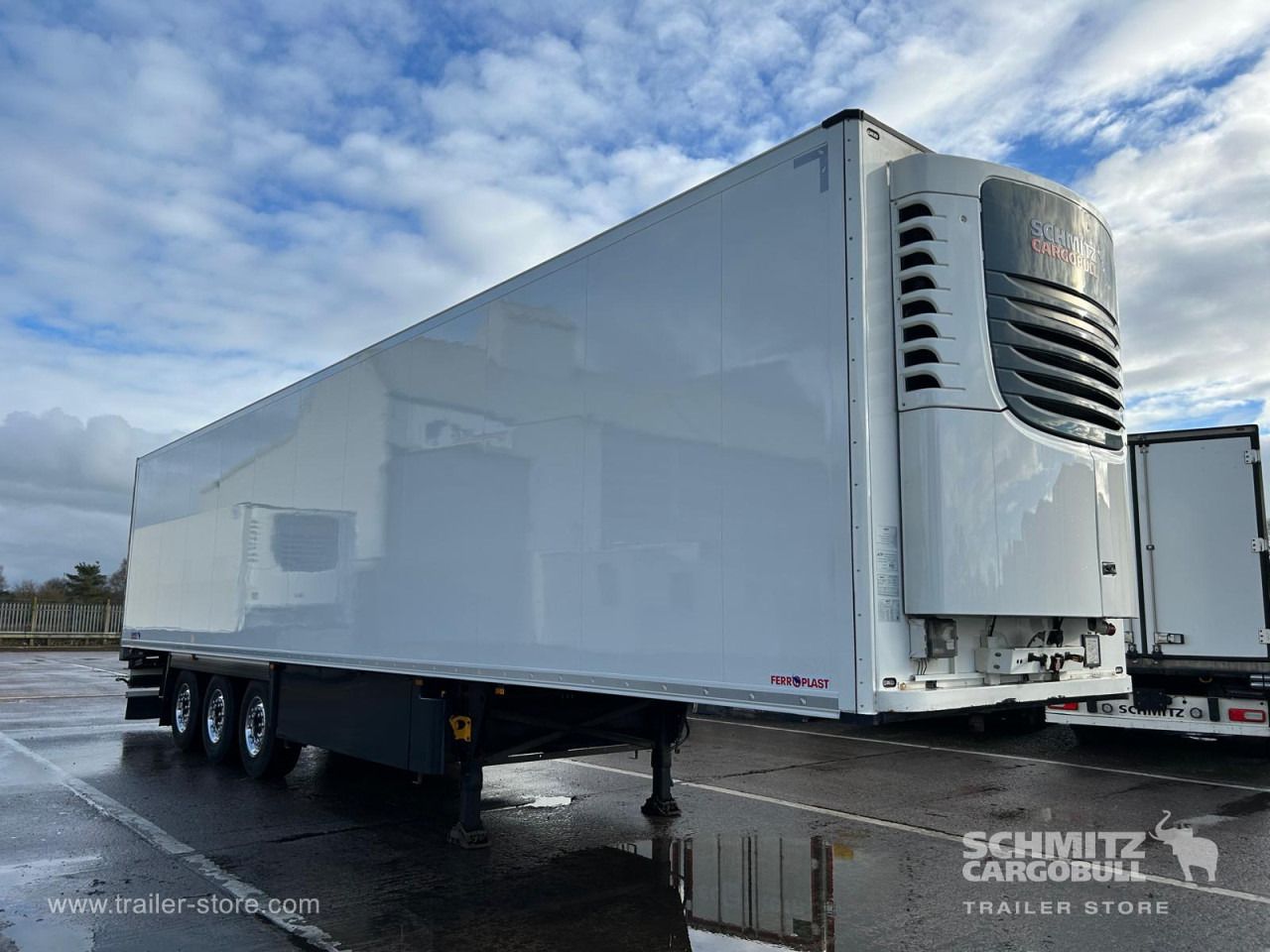 SCHMITZ Reefer Multitemp - Isothermal semi-trailer: picture 1 SCHMITZ Reefer Multitemp - Isothermal semi-trailer: picture 1