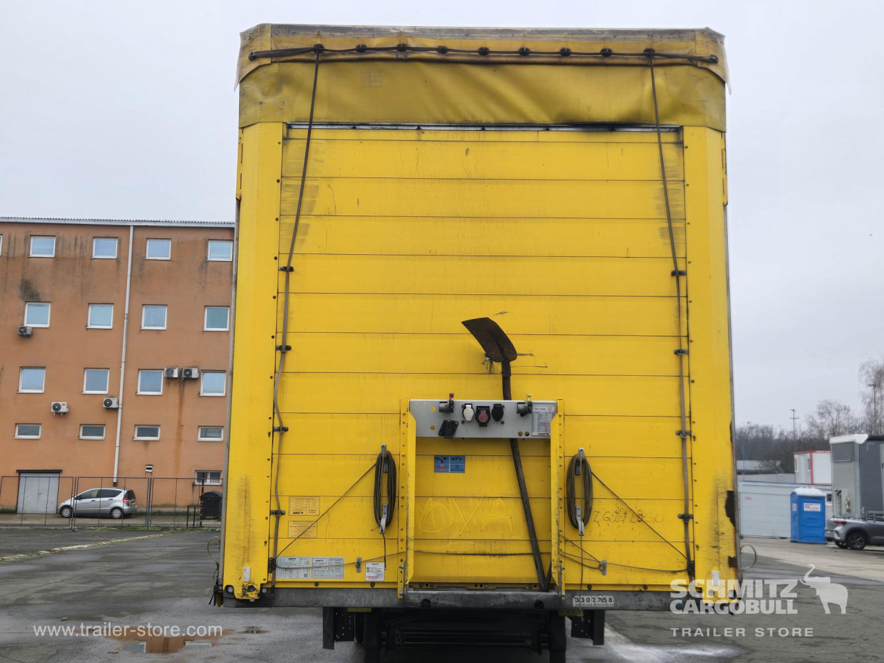 SCHMITZ Curtainsider Standard - Curtainsider semi-trailer: picture 3 SCHMITZ Curtainsider Standard - Curtainsider semi-trailer: picture 3