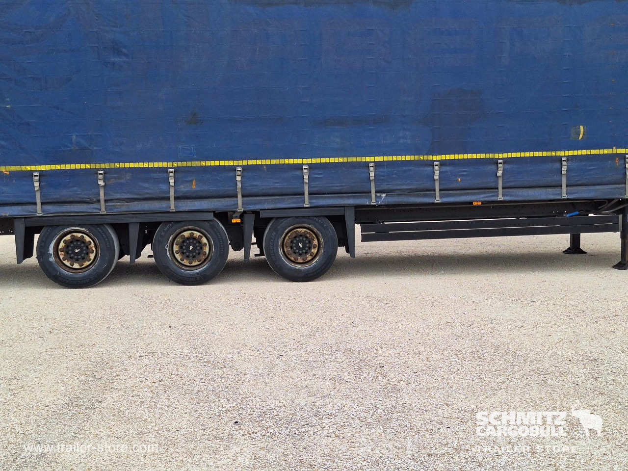 SCHMITZ Curtainsider Mega - Curtainsider semi-trailer: picture 3 SCHMITZ Curtainsider Mega - Curtainsider semi-trailer: picture 3