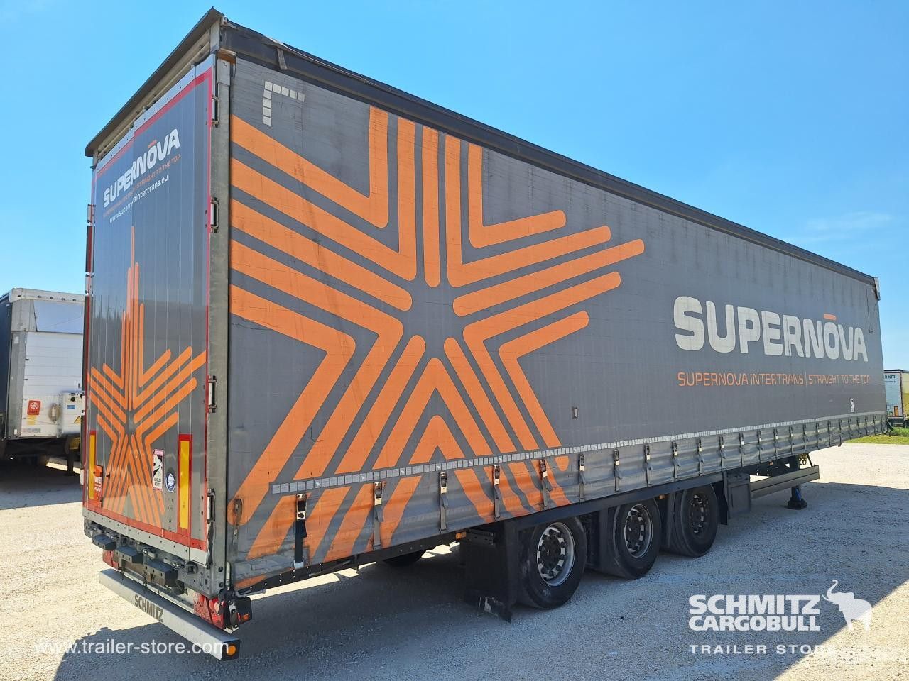 SCHMITZ Curtainsider Mega - Curtainsider semi-trailer: picture 1 SCHMITZ Curtainsider Mega - Curtainsider semi-trailer: picture 1