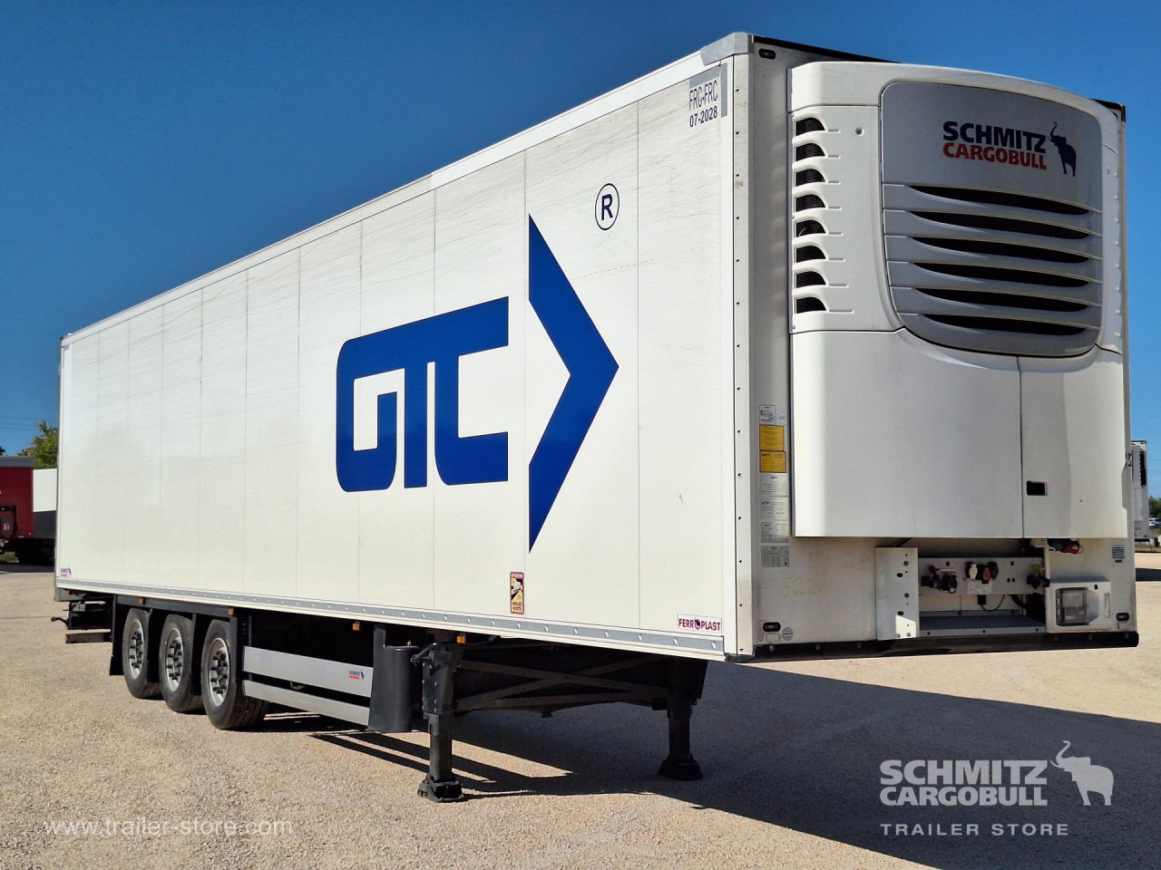 SCHMITZ Reefer Standard - Isothermal semi-trailer: picture 1 SCHMITZ Reefer Standard - Isothermal semi-trailer: picture 1
