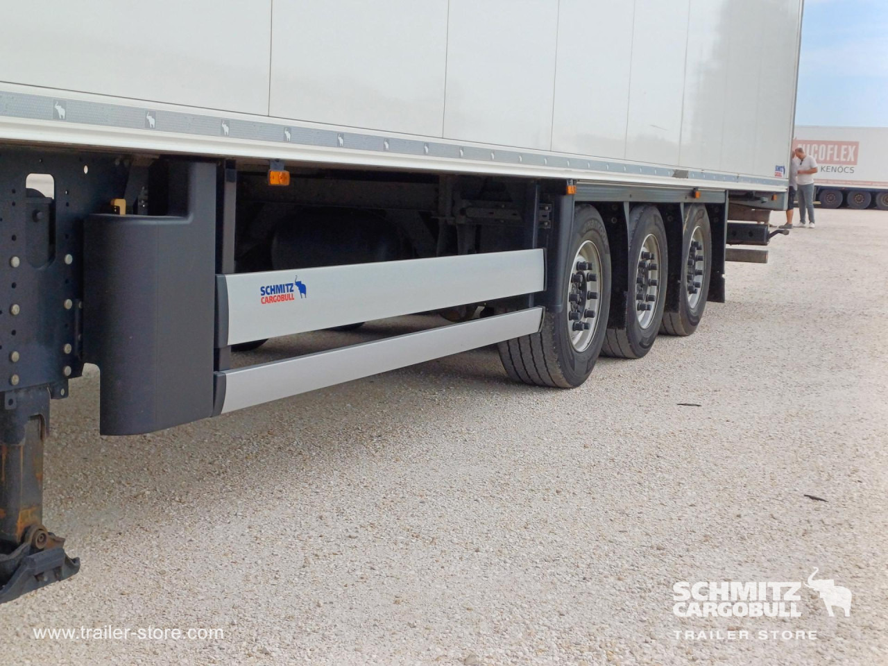 SCHMITZ Reefer Standard - Isothermal semi-trailer: picture 5 SCHMITZ Reefer Standard - Isothermal semi-trailer: picture 5